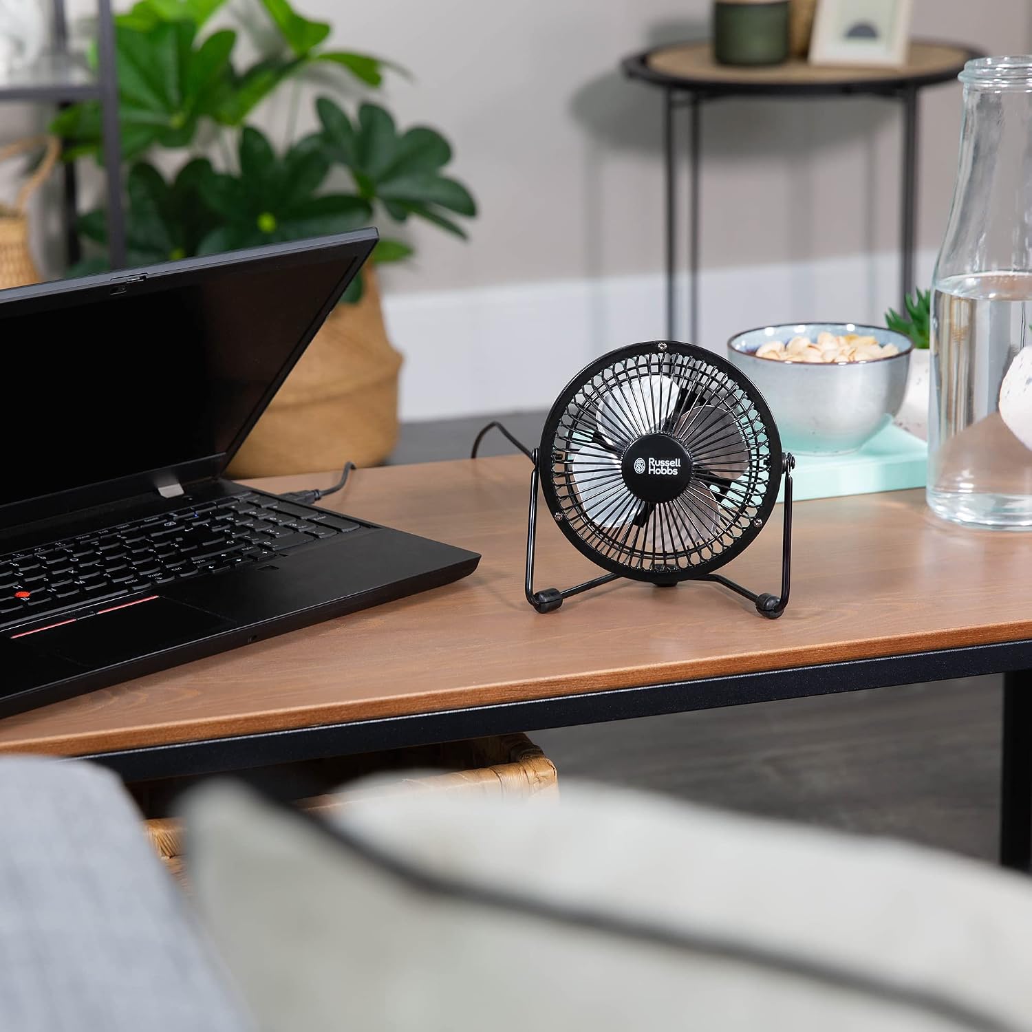Russell Hobbs 4 inch Lightweight Compact Portable USB Desk Fan, Quiet Operation, 1m Cord, Black - RHUSBF0421B